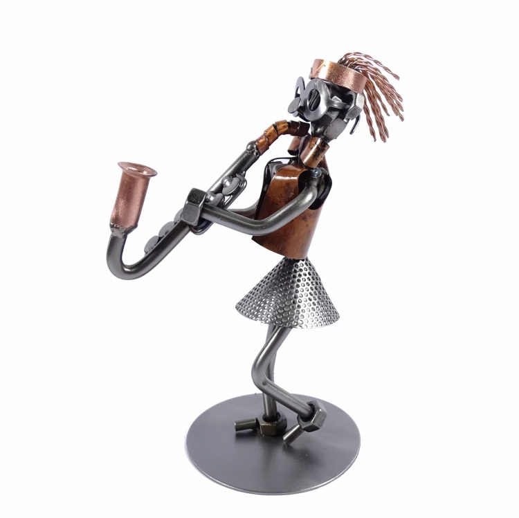 Metalowa figurka Saksofonistka
