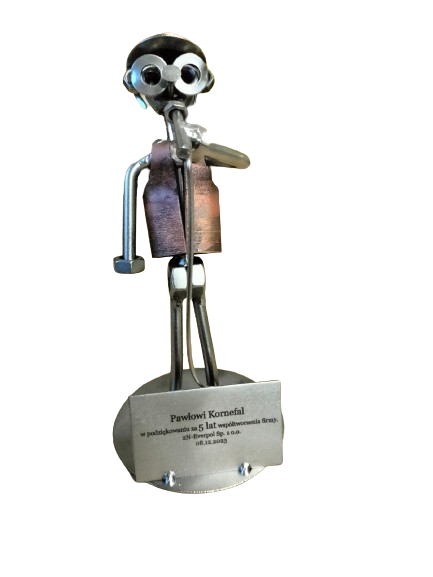 wokalista z grawerem