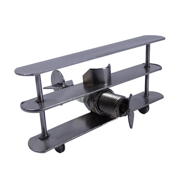 Metalowy model samolotu trójpłatowiec