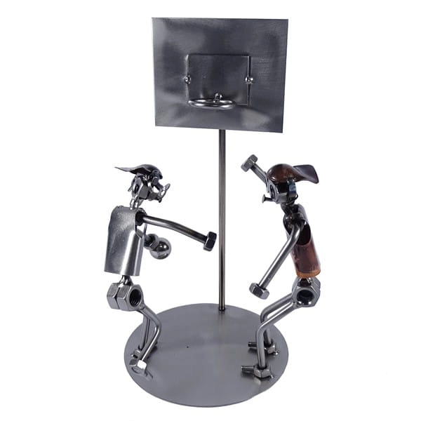 Metalowa figurka Koszykarz II