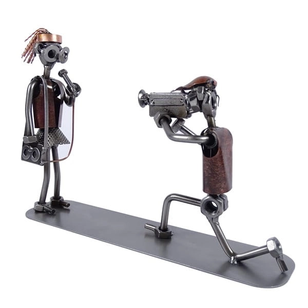 Metalowa figurka Reporter.