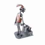 Figurka pani ogrodnik z konewką