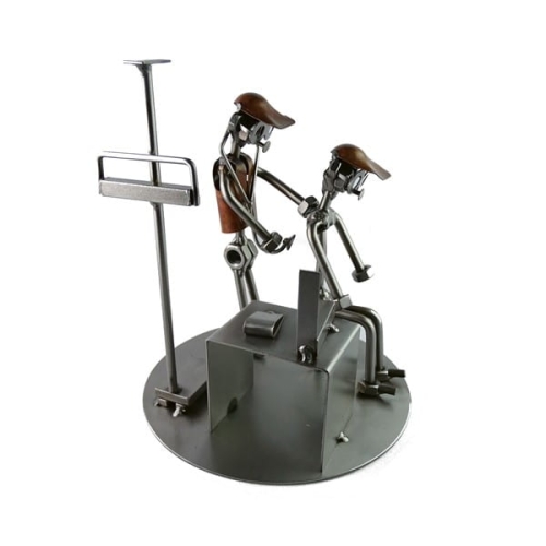 Metalowa figurka Lekarz