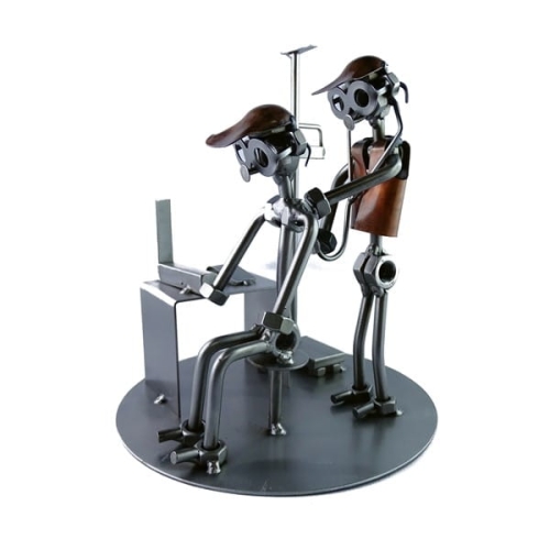 Metalowa figurka Lekarz