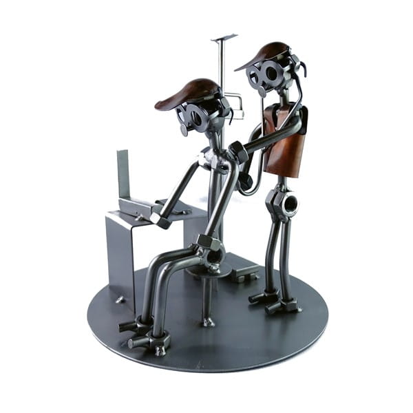 Metalowa figurka Lekarz