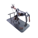 Metalowa figurka podkowal