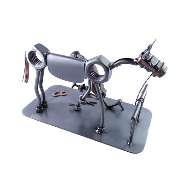 Metalowa figurka kowal