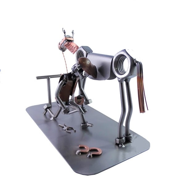 Metalowa figurka kowal