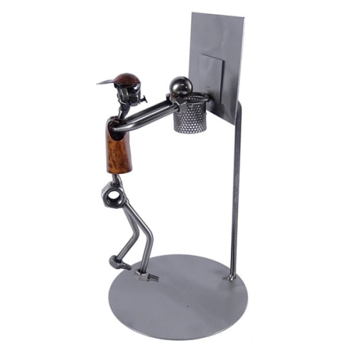 Metalowa figurka Koszykarz