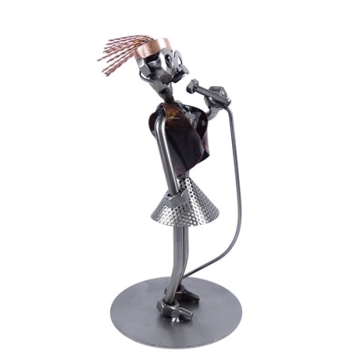Metalowa figurka Śpiewaczka