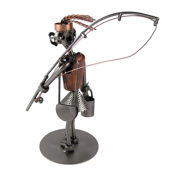 Pani wędkarz z wiaderkiem