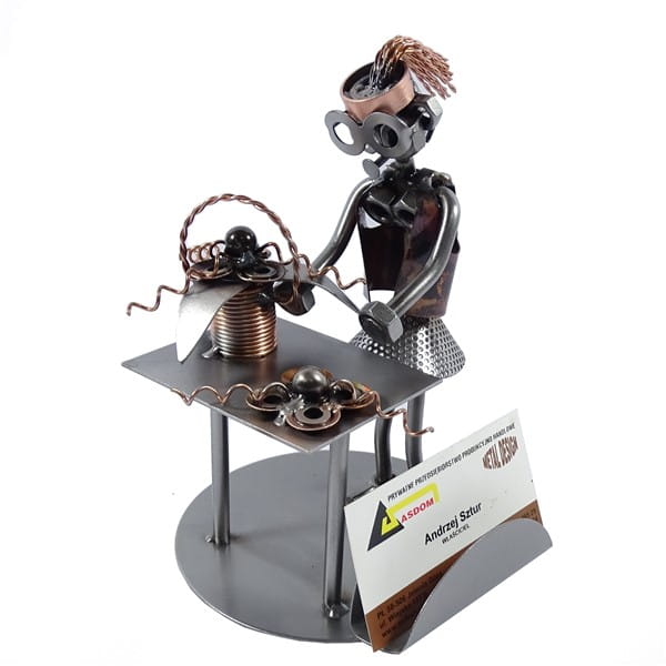 Magnetyczny stojak na wizytówki na figurce