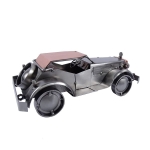 Metalowy model samochodu Mercedes