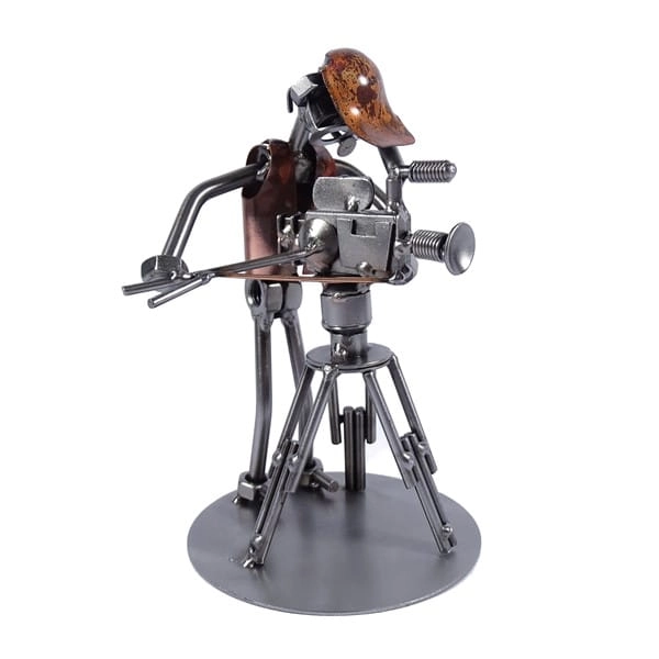 Metalowa figurka Kamerzysta