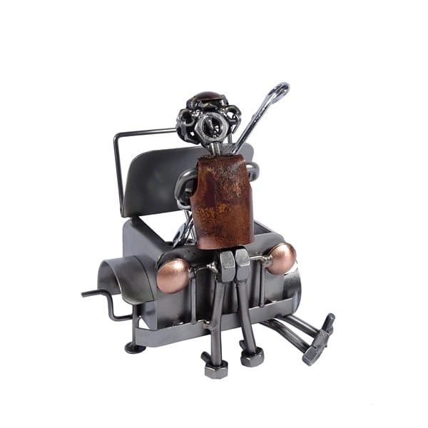 Mechanik przy silniku