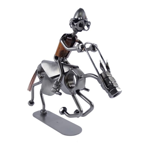 Metalowa figurka przedstawiająca Jeźdźca w galopie