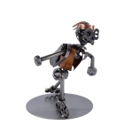 Metalowa figurka Wrotkarka