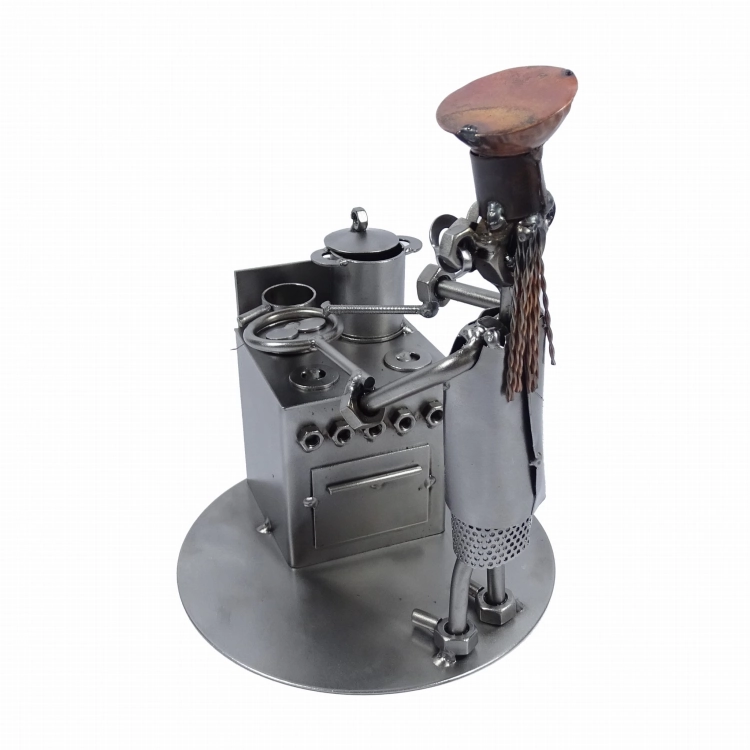 Metalowa figurka Kucharka