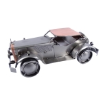 Metalowy model samochodu Mercedes