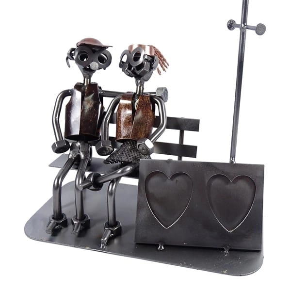 Metalowa figurka Zakochani na ławce