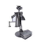 Metalowa figurka sędzia