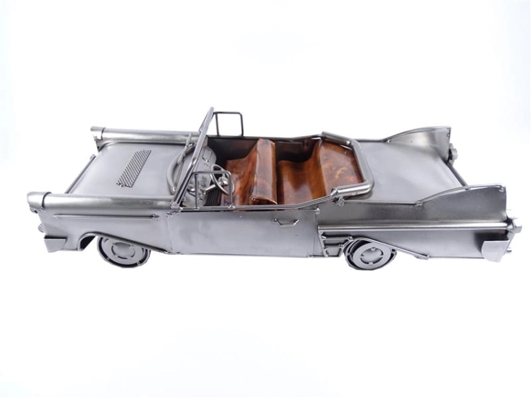 Metalowy model samochodu Cadilla