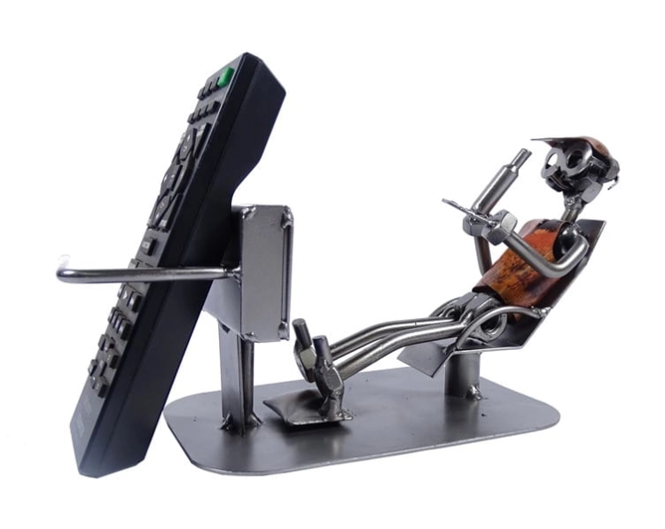 Metalowa figurka Relax przed TV
