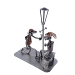 Metalowa figurka Zaręczyny przy ławce