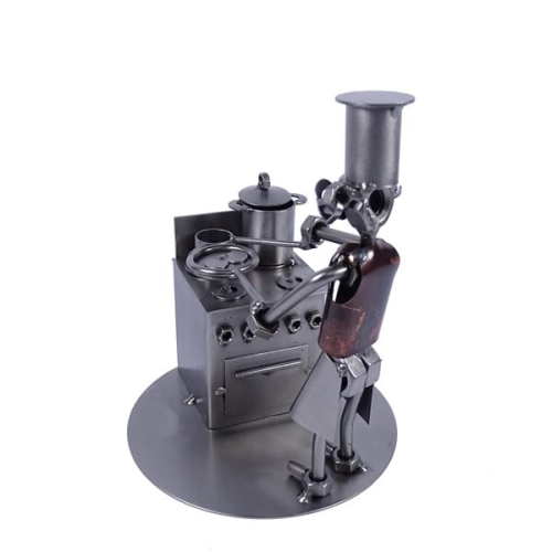 Metalowa figurka Kucharz przy pracy