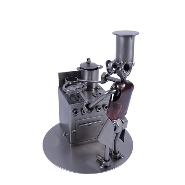 Metalowa figurka Kucharz przy pracy