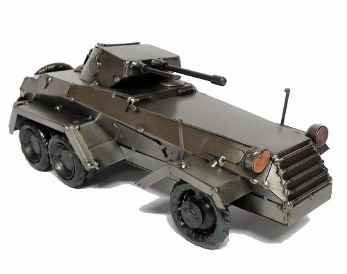 Metalowy model samochodu Niemiecki wóz opancerzony. Dla wielbicieli II wojny światowej