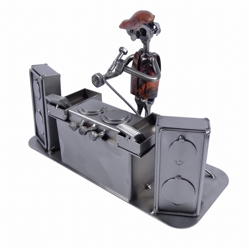 Metalowa figurka DJ