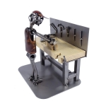 Metalowa figurka Stolarz II.