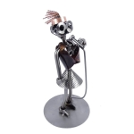 Metalowa figurka Śpiewaczka