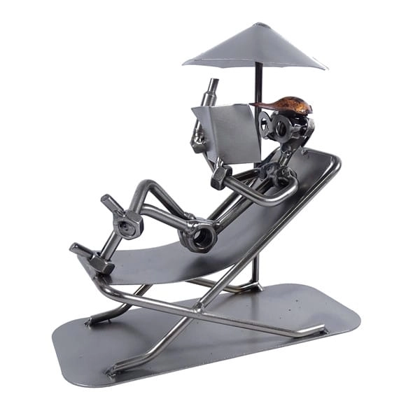 Metalowa figurka Relax na leżaku