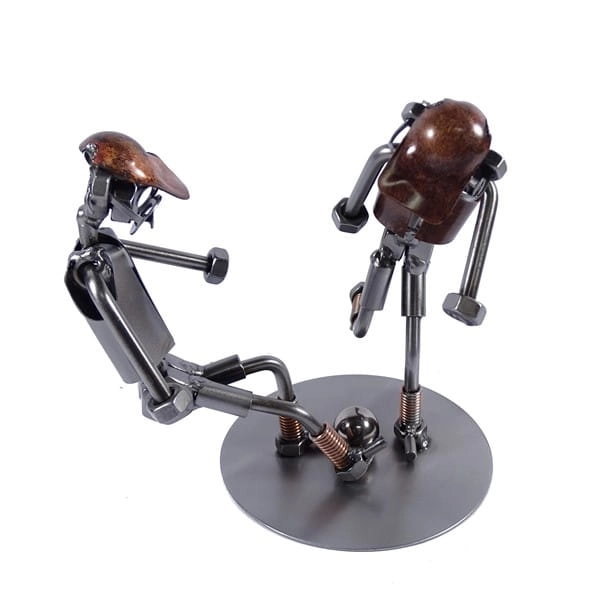 Metalowa figurka Piłkarz II