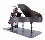 Metalowa figurka Pianistka