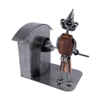 Metalowa figurka Piekarz