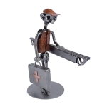 Metalowa figurka Sanitariusz