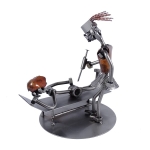 Metalowa figurka Pielęgniarka